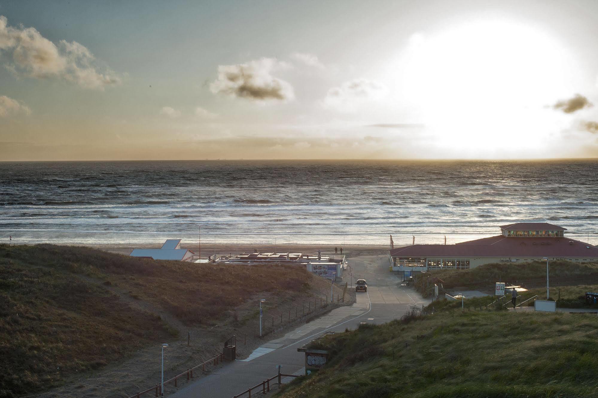 וייק אן זיי Strandhotel Het Hoge Duin מראה חיצוני תמונה